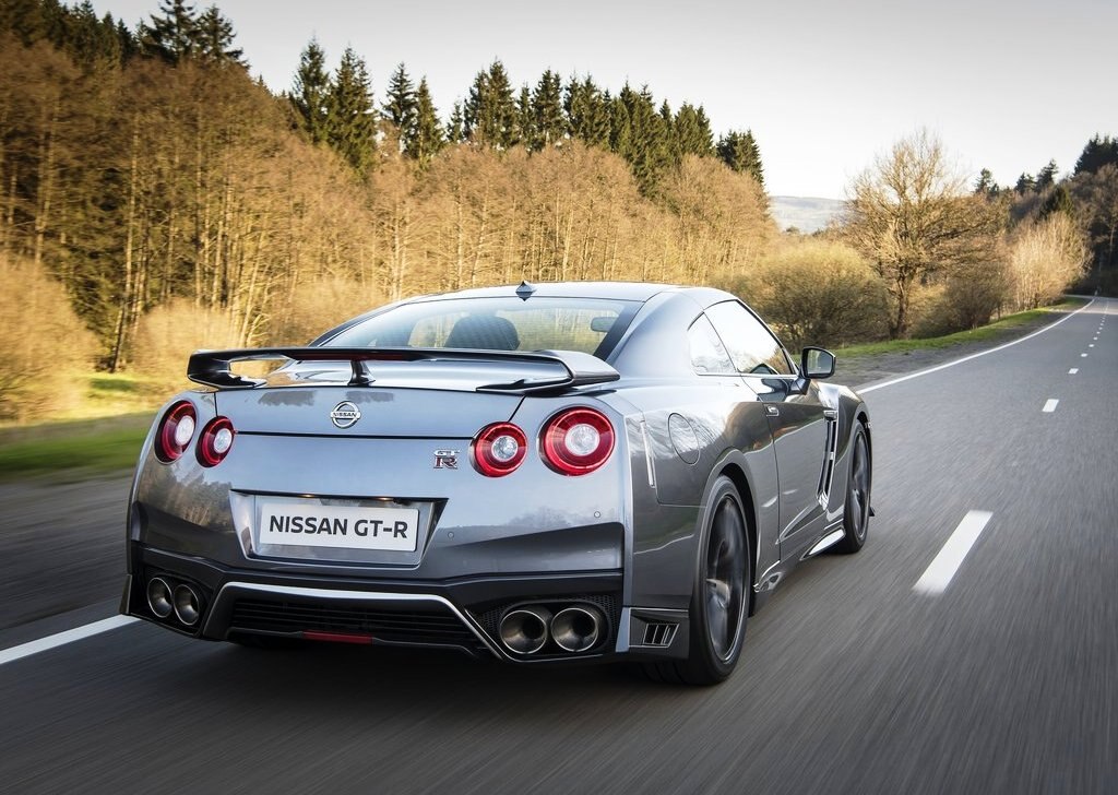 New Nissan GT-R 2017 (Godzilla): 10 quick facts to know | Find New ... New Nissan GT-R 2017 (Godzilla): 10 quick facts to know | Find New ...