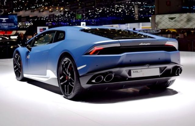 Lamborghini Huracan Avio vs Lamborghini Huracan - price ...