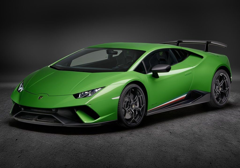 Lamborghini to launch the Huracan Performante tomorrow in India
