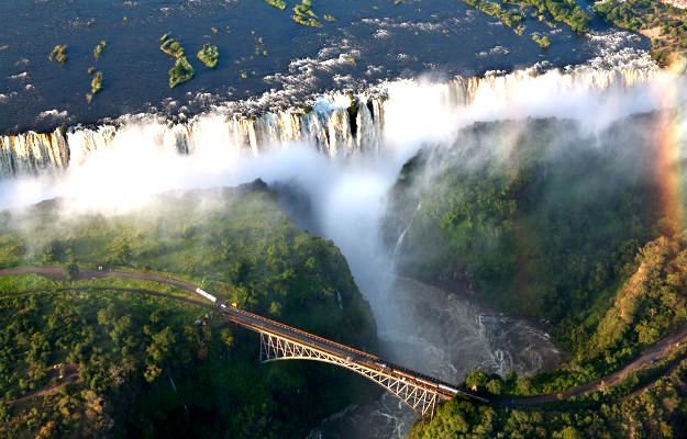 Amazing Natural Wonders Of The World: Victoria Falls | India.com