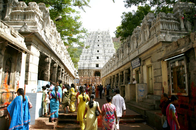 Tirupati Balaji Temple Do You Know Why It Is The Richest Temple In The World 8385