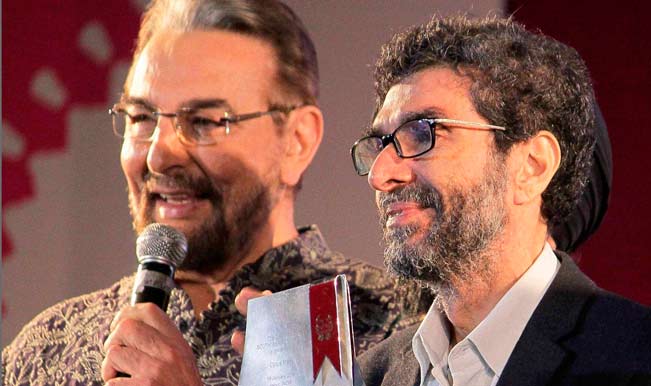 Actor-Kabir-Bedi-with-author-Cyrus-Mistry-who-won-the-DSC-Prize-for-South-Asian-Literature-during-the-Jaipur-Literature-Festival