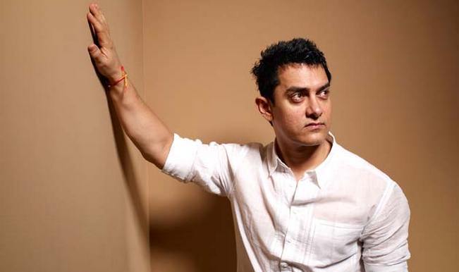 Aamir Khan asks people to vote intelligently Aamir Khan asks people to vote intelligently