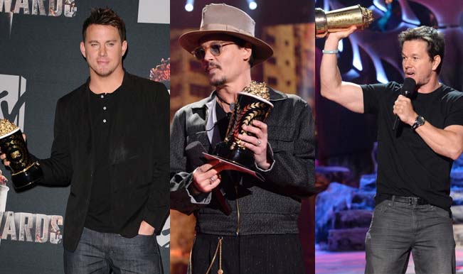 Actor-Channing-Tatum-poses-in-the-press-room-Johnny-Dep1
