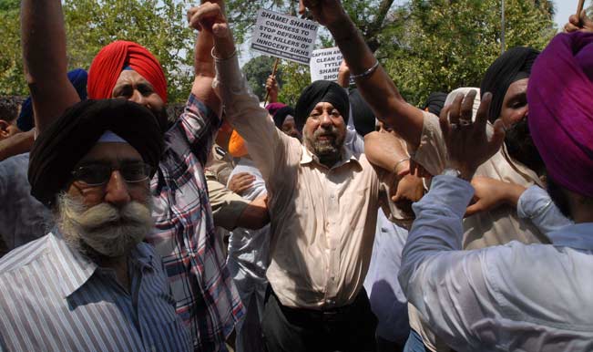 Members-of-the-Delhi-Sikh-Gurudwara-Prabandak-Committee-and-Siromoni-Akali-Dal