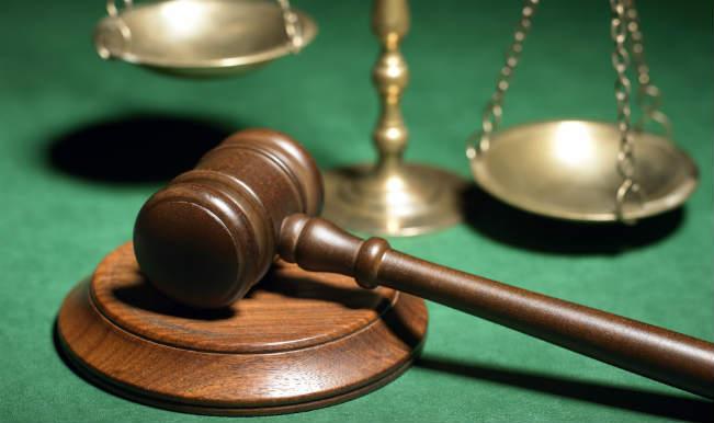 scales-of-justice-gavel_4