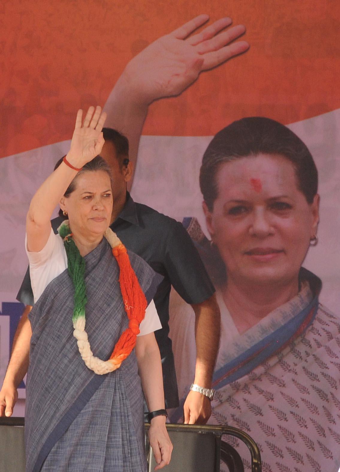 Dear Mrs Robert Vadra, is your husband really that innocent? Dear Mrs Robert Vadra, is your husband really that innocent?