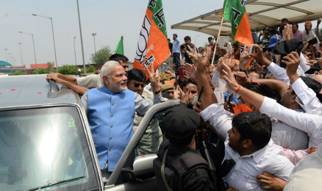 Hero’s welcome for PM-elect Narendra Modi as he arrives in Delhi Hero’s welcome for PM-elect Narendra Modi as he arrives in Delhi