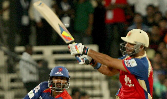 rcb delhi score