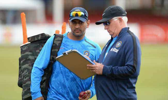 Duncan Fletcher and Mahendra Singh Dhoni