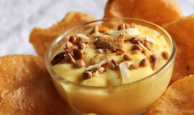 Shrikhand-puri