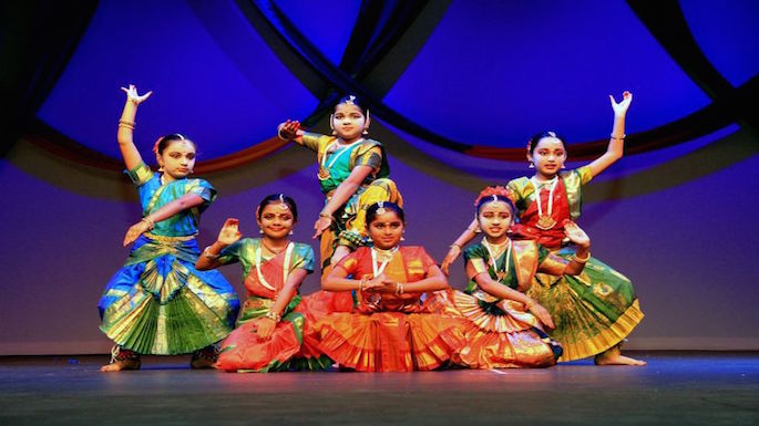 More than 1200 Devotees Turn Up For Inland Empire Diwali Celebration More than 1200 Devotees Turn Up For Inland Empire Diwali Celebration