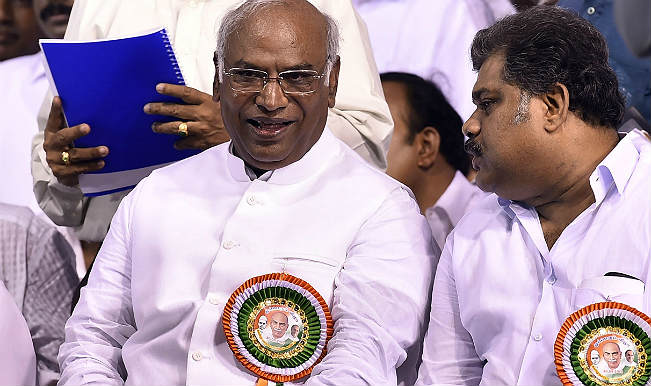 Budget Session Live: Lok Sabha, Rajya Sabha adjourned till 11 AM; PM Modi to speak in Parliament tomorrow Budget Session Live: Lok Sabha, Rajya Sabha adjourned till 11 AM; PM Modi to speak in Parliament tomorrow