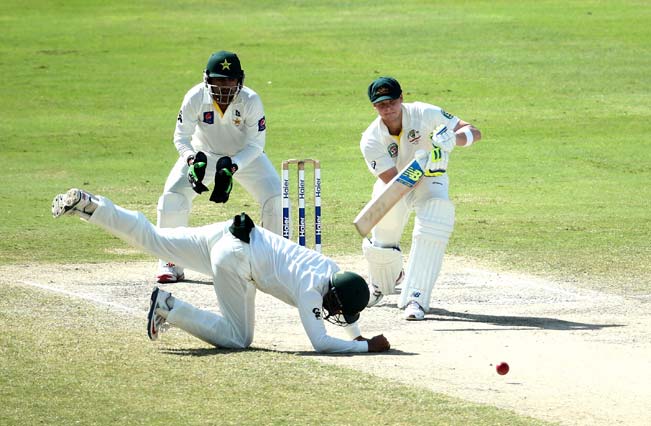 Pakistan vs Australia 2014 2nd Test Free Live Streaming: Watch Live Stream & Telecast of PAK vs AUS, Day 3 at Abu Dhabi Pakistan vs Australia 2014 2nd Test Free Live Streaming: Watch Live Stream & Telecast of PAK vs AUS, Day 3 at Abu Dhabi