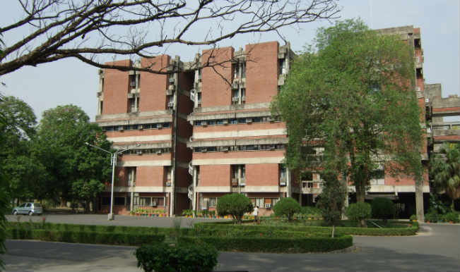 IIT-Kanpur students turn down Rs 1 crore yearly offers IIT-Kanpur students turn down Rs 1 crore yearly offers