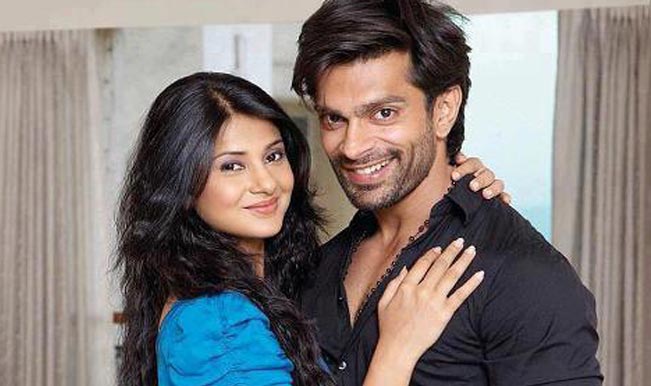 Karan Singh Grover confirms DIVORCE with Jennifer Winget on Twitter, requests for privacy! Karan Singh Grover confirms DIVORCE with Jennifer Winget on Twitter, requests for privacy!
