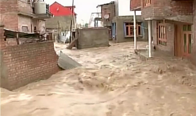 Govt declares flood in Kashmir as Jhelum crosses danger mark after.