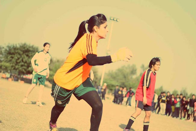 Syeda Mahpara from Pakistan - The Prettiest football goalkeeper in the