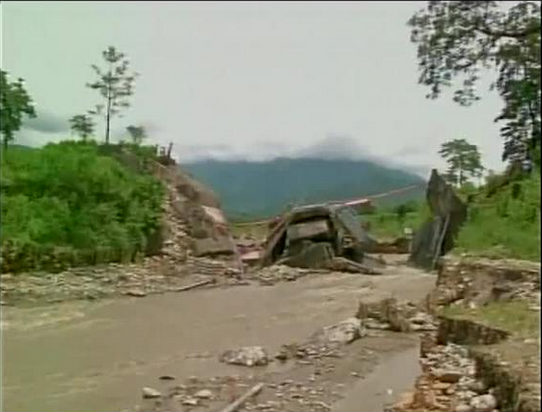 Heavy rains cause landslides in West Bengal; More than 10 people dead Heavy rains cause landslides in West Bengal; More than 10 people dead