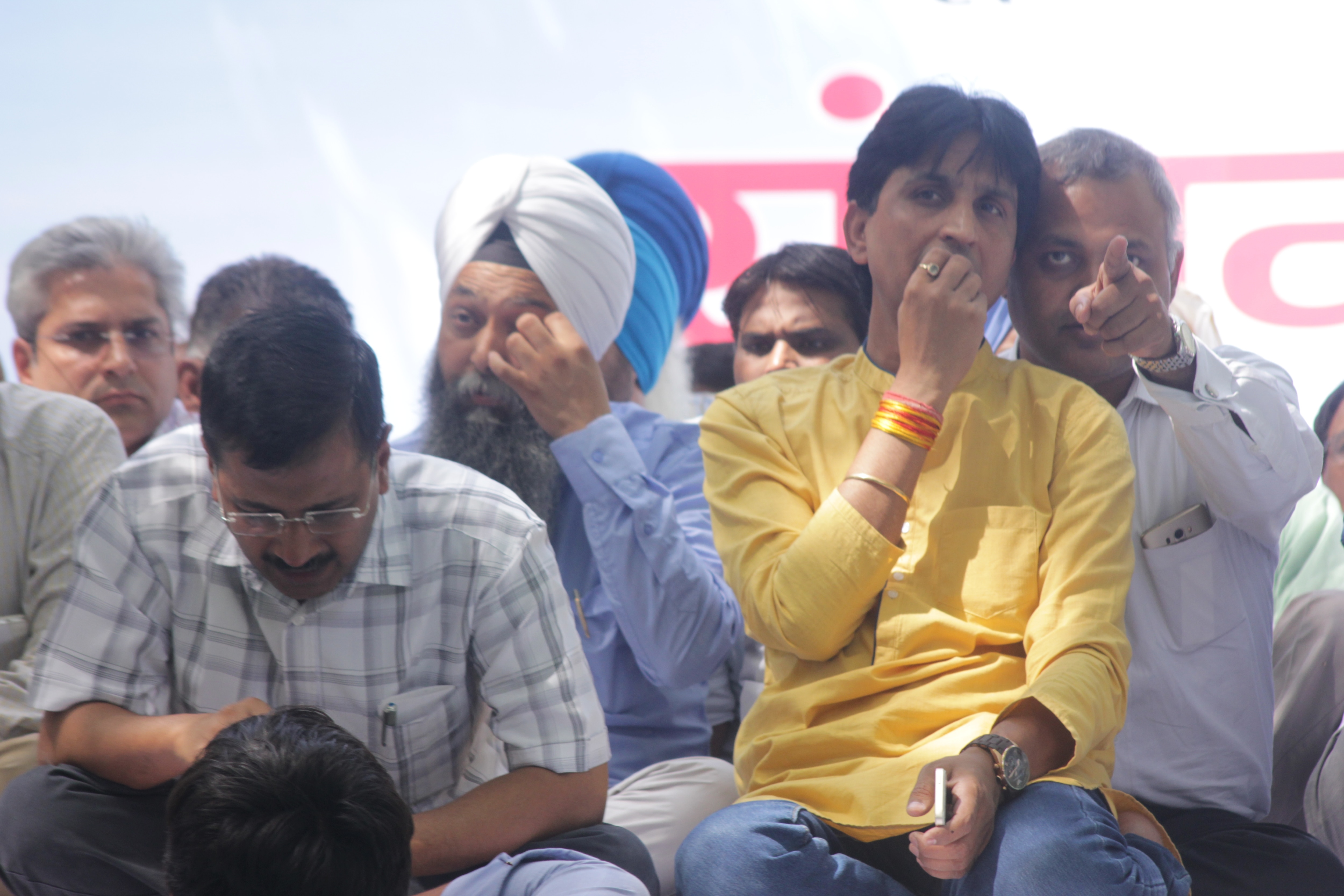 AAP would have sacked Amanatullah if such allegations were levelled against Arvind Kejriwal: Kumar Vishwas AAP would have sacked Amanatullah if such allegations were levelled against Arvind Kejriwal: Kumar Vishwas