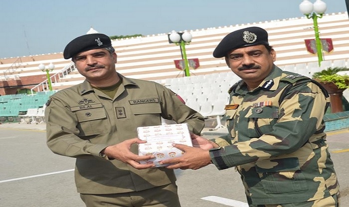 India shares sweets with Pakistan, Bangladesh on Eid al-Adha India shares sweets with Pakistan, Bangladesh on Eid al-Adha