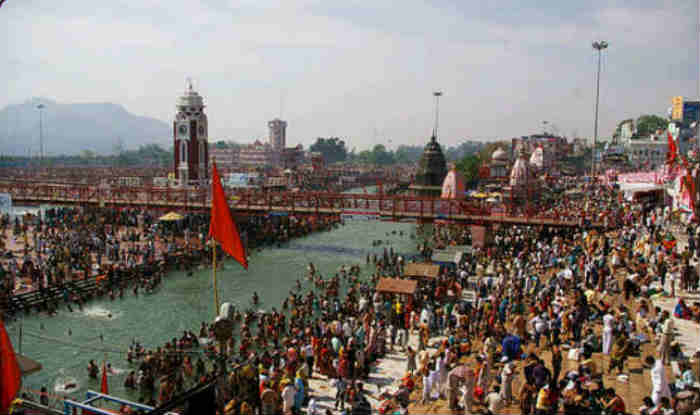 Kumbh Mela:14 chain-snatching cases reported on 2nd royal bath Kumbh Mela:14 chain-snatching cases reported on 2nd royal bath