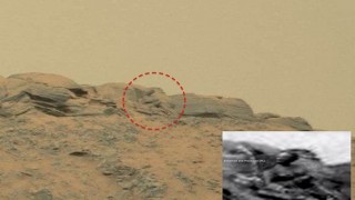 Amazing! NASA's photo shows 'Buddha statue' at a mountain on Mars Amazing! NASA's photo shows 'Buddha statue' at a mountain on Mars