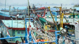 Somali pirates killed as hijacked boat freed: fishermen Somali pirates killed as hijacked boat freed: fishermen