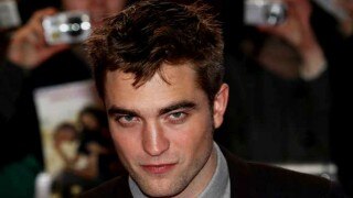 Robert Pattinson`s intense look in Dior ad Robert Pattinson`s intense look in Dior ad