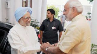 Manmohan Singh slams Narendra Modi for inconsistent policy on Pakistan, questions PM's silence on 'intolerance' Manmohan Singh slams Narendra Modi for inconsistent policy on Pakistan, questions PM's silence on 'intolerance'