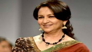 Sharmila Tagore allowed to cross Wagah Border by Pakistan officials Sharmila Tagore allowed to cross Wagah Border by Pakistan officials