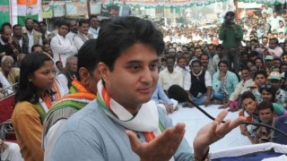 Jyotiraditya Scindia arrested in Jawar while trying to make his way to Mandsaur in Madhya Pradesh Jyotiraditya Scindia arrested in Jawar while trying to make his way to Mandsaur in Madhya Pradesh