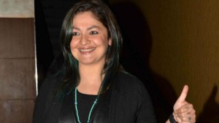 Pooja Bhatt to make acting comeback in film written by father Pooja Bhatt to make acting comeback in film written by father