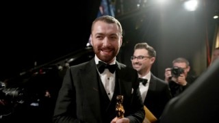 Oscar Awards 2016: Sam Smith dedicates Oscar to LGBT community Oscar Awards 2016: Sam Smith dedicates Oscar to LGBT community