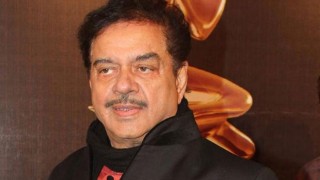 Shatrughan again floats Varun Gandhi's name as BJP's Uttar Pradesh face Shatrughan again floats Varun Gandhi's name as BJP's Uttar Pradesh face