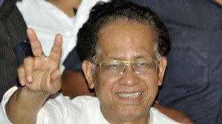 Centre trying to hoodwink people with comm on Scheduled Tribes status: Tarun Gogoi Centre trying to hoodwink people with comm on Scheduled Tribes status: Tarun Gogoi