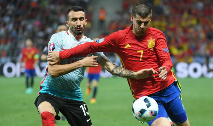 Italy, Spain advance at Euro 2016