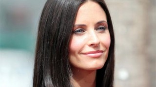 Courteney Cox taking wedding tips from Jennifer Aniston? Courteney Cox taking wedding tips from Jennifer Aniston?