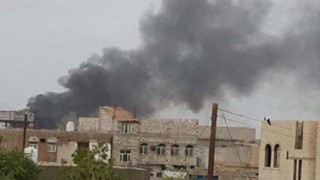 Yemen: 4 killed in suicide car bomb attack at military base near Aden Airport Yemen: 4 killed in suicide car bomb attack at military base near Aden Airport