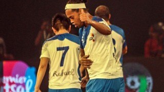 Premier Futsal: Ronaldinho's fifer hands Goa thumping 7-2 win over Bengaluru Premier Futsal: Ronaldinho's fifer hands Goa thumping 7-2 win over Bengaluru