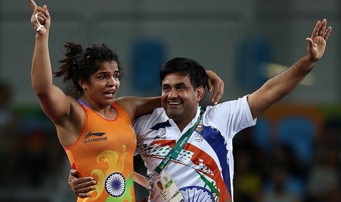 Olympics-India's Sindhu reaches gold medal decider Olympics-India's Sindhu reaches gold medal decider