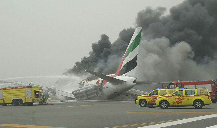 Emirates Flight 521 | racist post against indian passengers by a flight Emirates Flight 521 | racist post against indian passengers by a flight