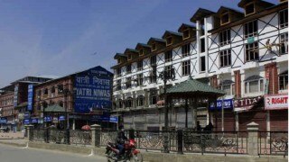 Mobile internet, broadband & Wi-Fi services banned in Kashmir till Independence Day Mobile internet, broadband & Wi-Fi services banned in Kashmir till Independence Day