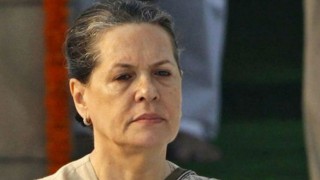 Sonia Gandhi responding to medication, resumes physiotherapy Sonia Gandhi responding to medication, resumes physiotherapy