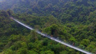 World's highest glass bridge to reopen after overhaul