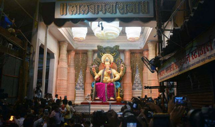 Lalbaugcha Raja LIVE Darshan 2016: Watch Lalbaugcha Raja Live Aarti, Mukh Darshan & Online Streaming