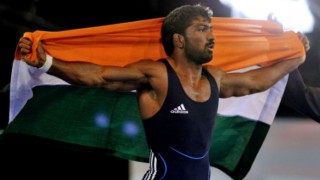 Manohar Lal Khattar announces a big reward for the village of wrestler Yogeshwar Dutt Manohar Lal Khattar announces a big reward for the village of wrestler Yogeshwar Dutt