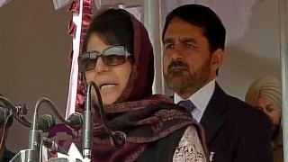 Mehbooba Mufti seeks Pakistan's help for peace in Kashmir, vows to revoke AFSPA Mehbooba Mufti seeks Pakistan's help for peace in Kashmir, vows to revoke AFSPA