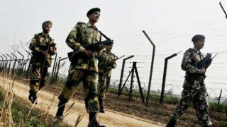 Pakistan violates ceasefire again, heavy shelling on LoC in Jammu all night Pakistan violates ceasefire again, heavy shelling on LoC in Jammu all night