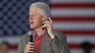 US Presidential Elections 2016: Americans should decide whether to go forward or backward, says Bill Clinton US Presidential Elections 2016: Americans should decide whether to go forward or backward, says Bill Clinton